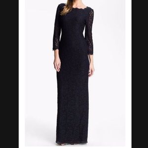 NWT Adrianna Papell black lace long scallop gown dress. Gorgeous!